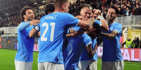 9月21日周日，意甲罗马德比：拉齐奥vs罗马——蓝鹰与红狼的同城荣誉之战！