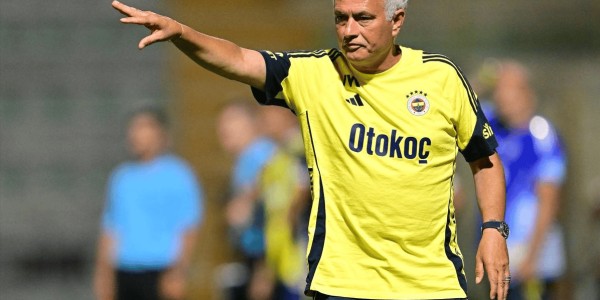 1-0，62岁穆帅发威：率队掀翻意甲劲旅，迎季前热身赛第4胜