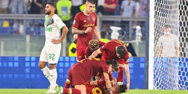 意甲风格碰撞！萨索洛主场阻击罗马，贝拉尔迪VS迪巴拉双核对决引关注